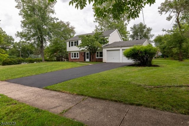 4 Overbrook Rd, Franklin Twp., NJ 08873