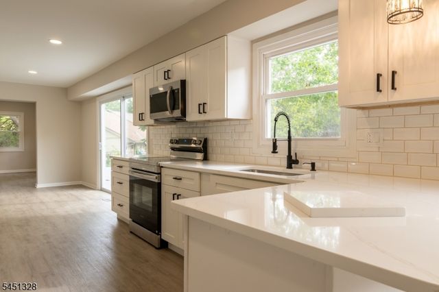 4 Overbrook Rd, Franklin Twp., NJ 08873