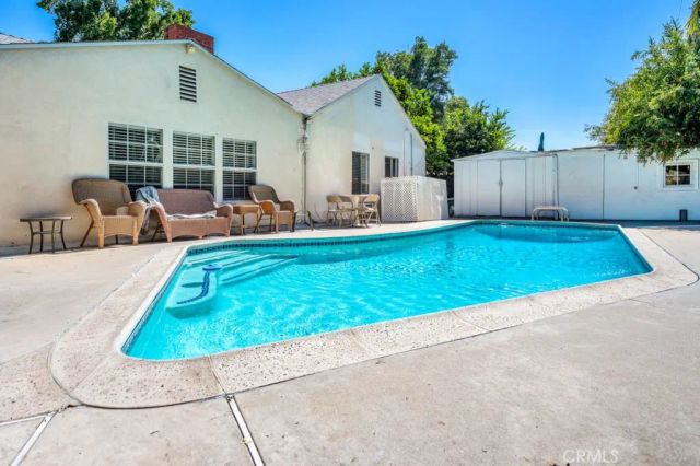 17443 Elkwood, Northridge, CA 91325