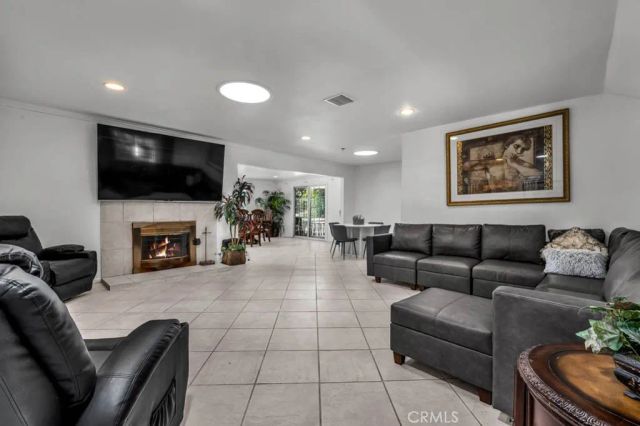 17443 Elkwood, Northridge, CA 91325