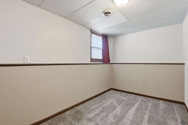 201 HUMMINGBIRD CIR, Box Elder, SD 57719