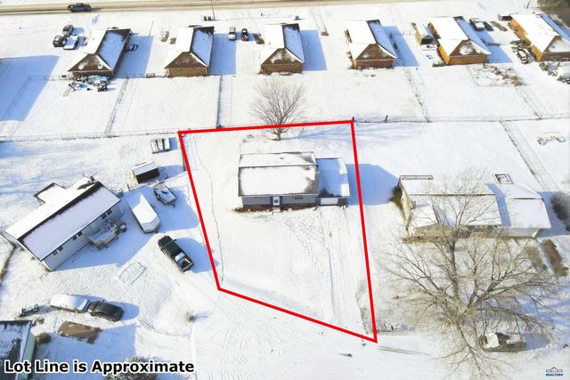 201 HUMMINGBIRD CIR, Box Elder, SD 57719