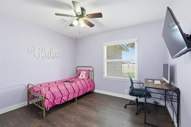 611 Reidland Road, Crosby, TX 77532