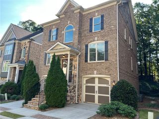 7955 Magnolia Square, Sandy Springs, GA 30350