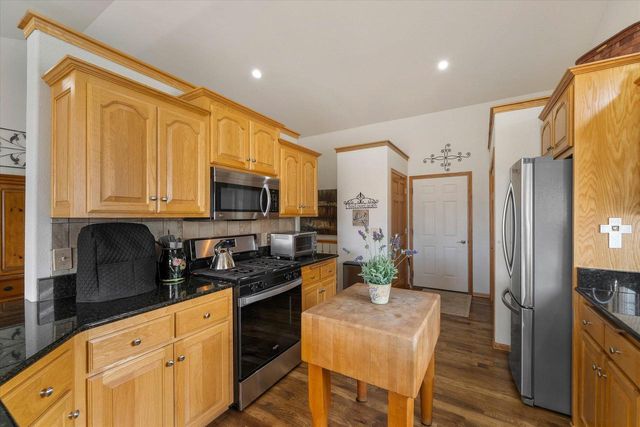 1054 Stillwater LANE, Hartford, WI 53027