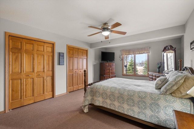 1054 Stillwater LANE, Hartford, WI 53027