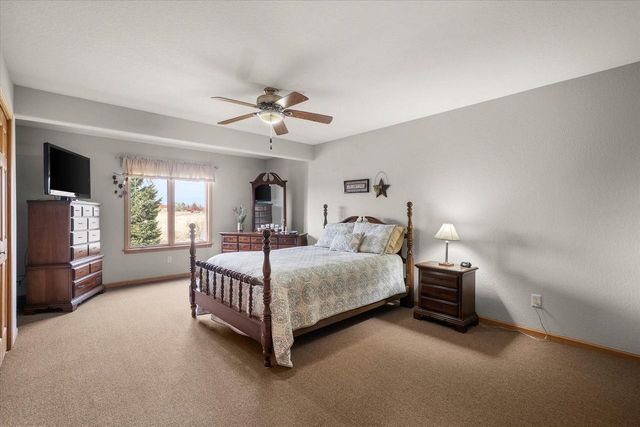 1054 Stillwater LANE, Hartford, WI 53027