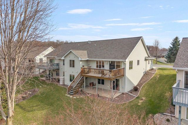1054 Stillwater LANE, Hartford, WI 53027