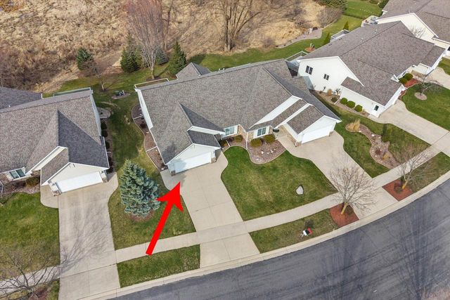1054 Stillwater LANE, Hartford, WI 53027