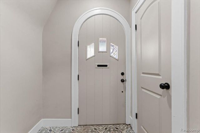 17203 Ilene Street, Detroit, MI 48221