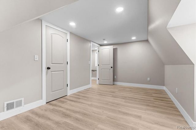 17203 Ilene Street, Detroit, MI 48221