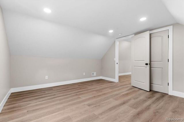 17203 Ilene Street, Detroit, MI 48221