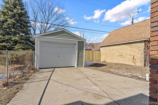 17203 Ilene Street, Detroit, MI 48221