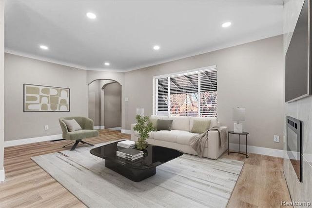 17203 Ilene Street, Detroit, MI 48221