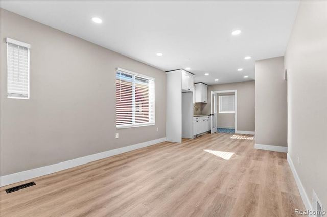 17203 Ilene Street, Detroit, MI 48221