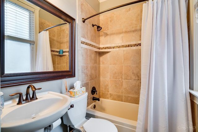 4121 Ballard Avenue, Cincinnati, OH 45209