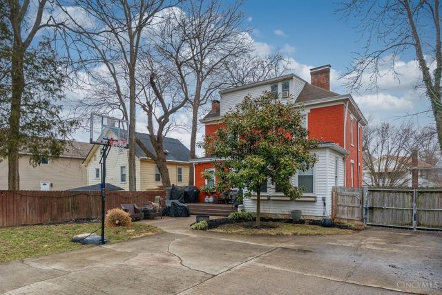 4121 Ballard Avenue, Cincinnati, OH 45209