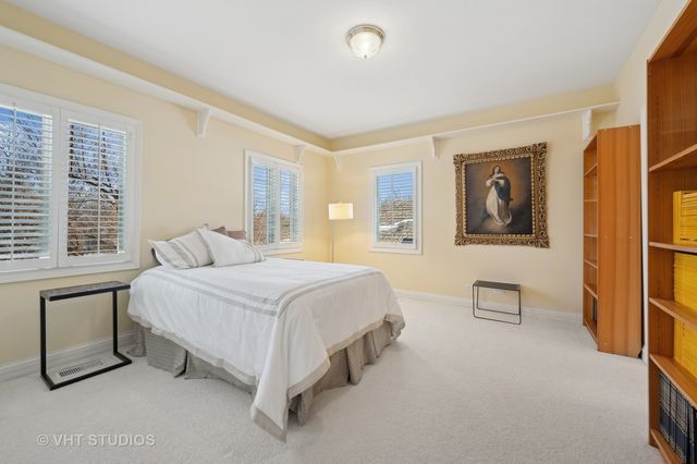 860 Gage Lane, Lake Forest, IL 60045