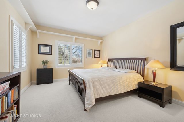 860 Gage Lane, Lake Forest, IL 60045