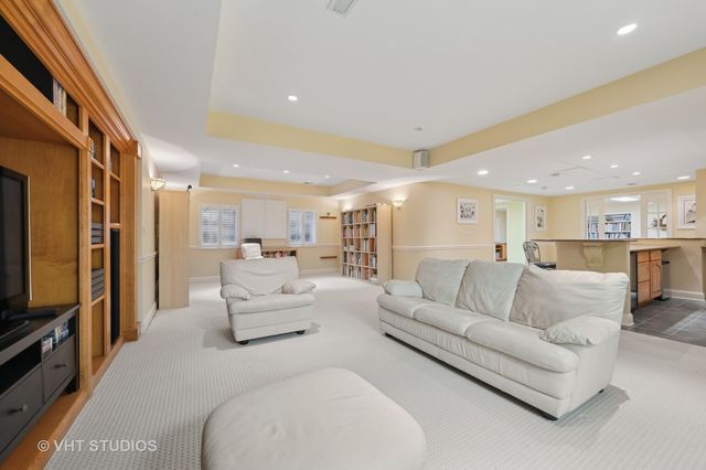 860 Gage Lane, Lake Forest, IL 60045