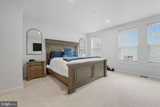 707 THOMAS LN #A, Manassas Park, VA 20111