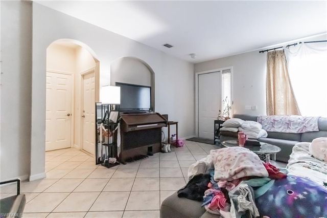 7666 Bristol CIR, Naples, FL 34120