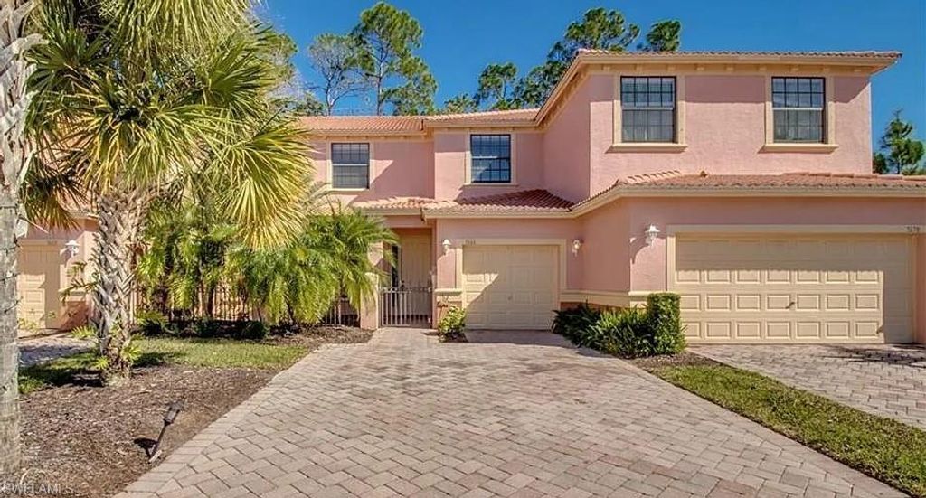 7666 Bristol CIR, Naples, FL 34120