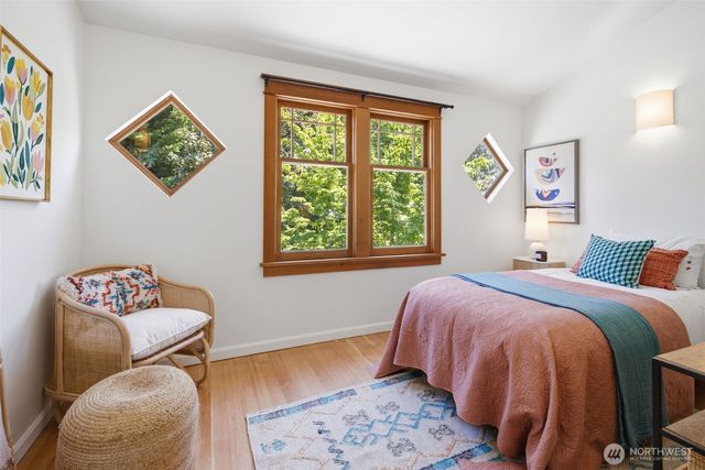 4008 31st Avenue S, Seattle, WA 98108
