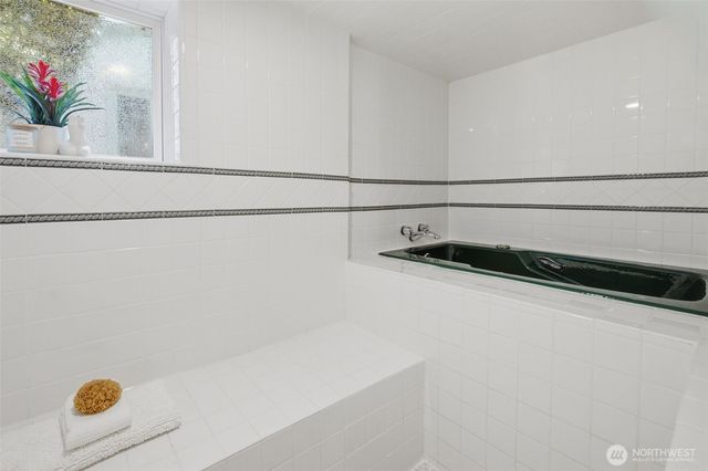4008 31st Avenue S, Seattle, WA 98108