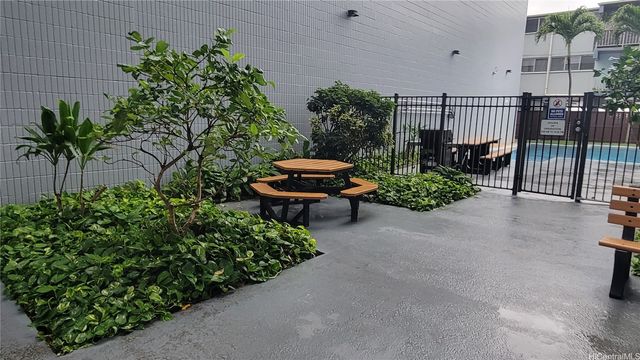 2100 Date Street 1802, Honolulu, HI 96826