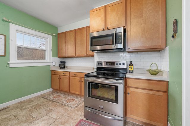 919 N Rutan St, Wichita, KS 67208