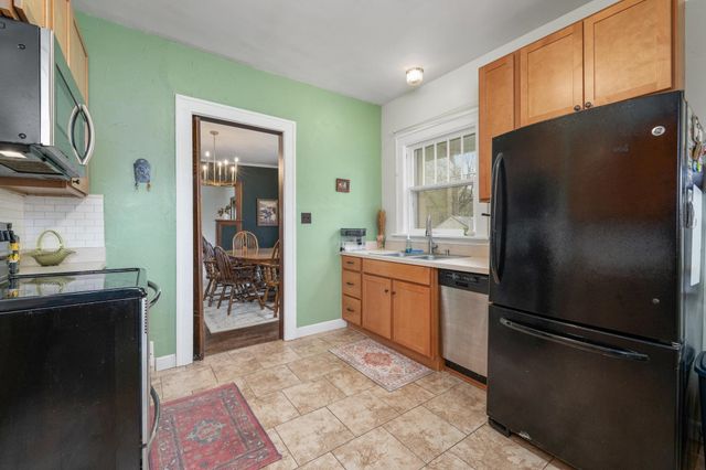 919 N Rutan St, Wichita, KS 67208