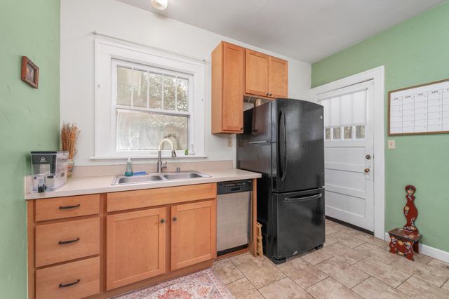 919 N Rutan St, Wichita, KS 67208