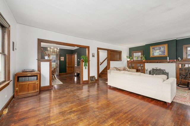 919 N Rutan St, Wichita, KS 67208