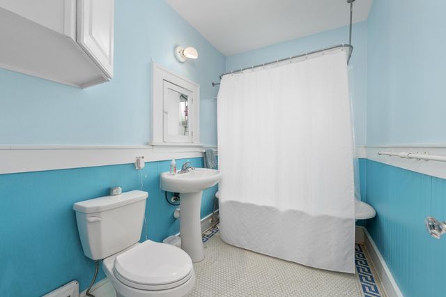 919 N Rutan St, Wichita, KS 67208