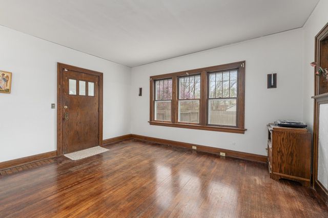 919 N Rutan St, Wichita, KS 67208