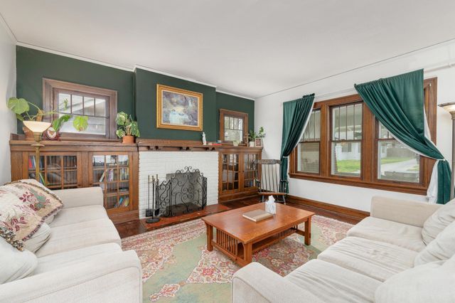 919 N Rutan St, Wichita, KS 67208