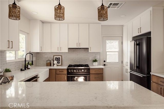 6245 Mayfield, La Crescenta, CA 91214