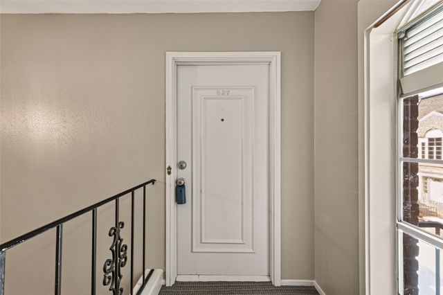 527 N Post Oak Lane 527, Houston, TX 77024