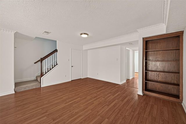 527 N Post Oak Lane 527, Houston, TX 77024