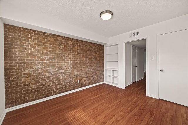 527 N Post Oak Lane 527, Houston, TX 77024