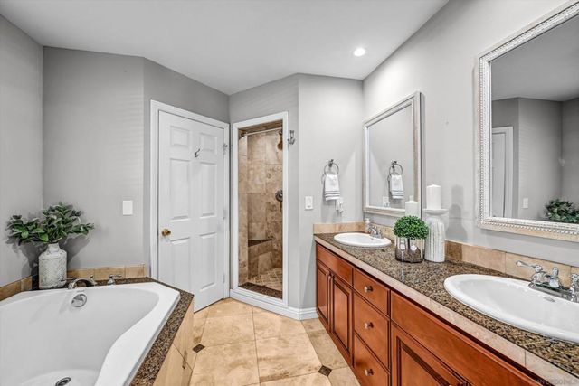 12811 Beeler Creek Trl, Poway, CA 92064