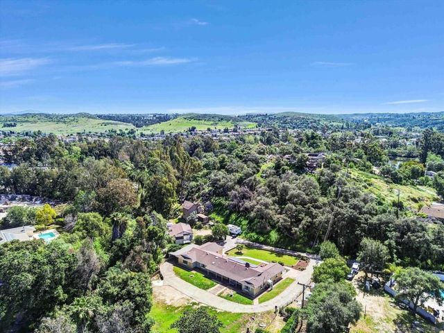 12811 Beeler Creek Trl, Poway, CA 92064