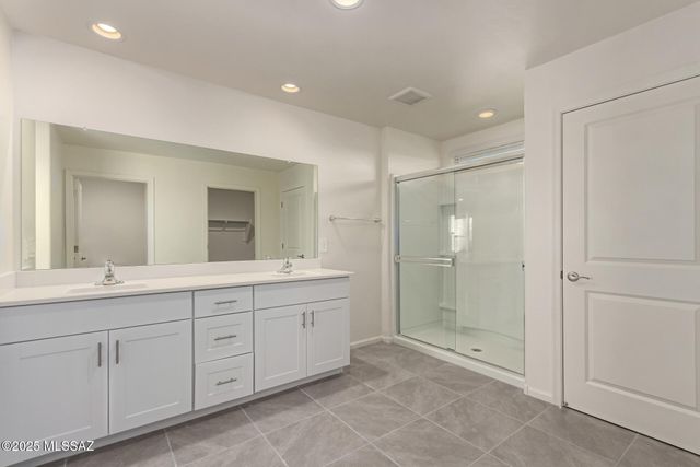 7831 S Walnutview Drive, Tucson, AZ 85757