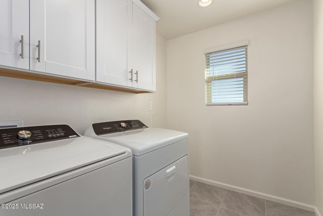 7831 S Walnutview Drive, Tucson, AZ 85757