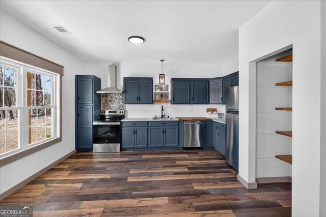 8497 Savannah Highway, Newington, GA 30446