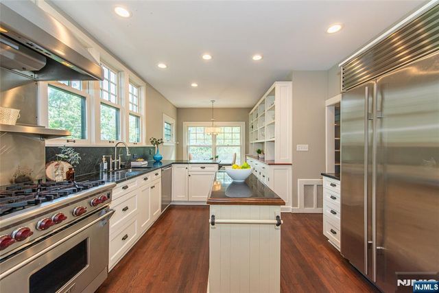 104 Gates Avenue, Montclair, NJ 07042