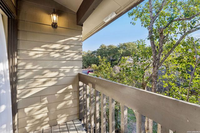 11815 Vance Jackson Rd Apt 704, San Antonio, TX 78230