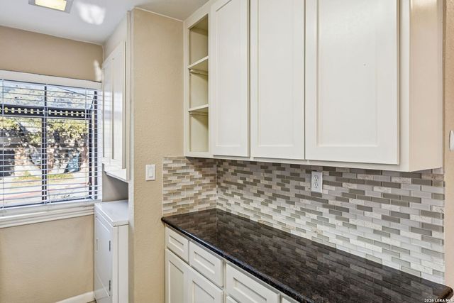 11815 Vance Jackson Rd Apt 704, San Antonio, TX 78230