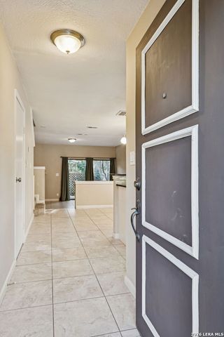 11815 Vance Jackson Rd Apt 704, San Antonio, TX 78230